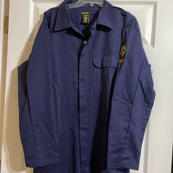 Men’s Black Stallion FR Coveralls - Picture 1 of 4